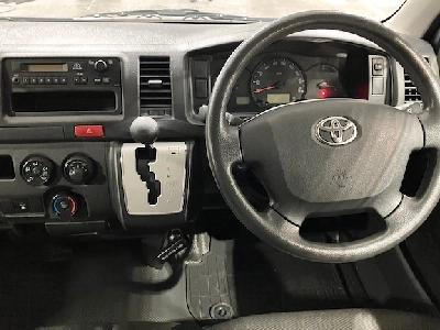 2017 Toyota Hiace DIESEL TURBO 3L 