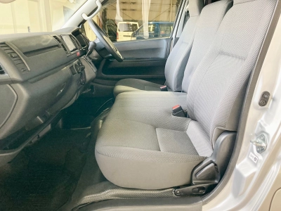 2018 Toyota Hiace 2.8L DIESEL TURBO *** BIG SALE *** WAS $34,995 _ NOW $31,595
