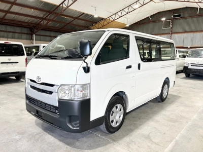 Toyota Hiace 6 Seaters ** ON HOLD **