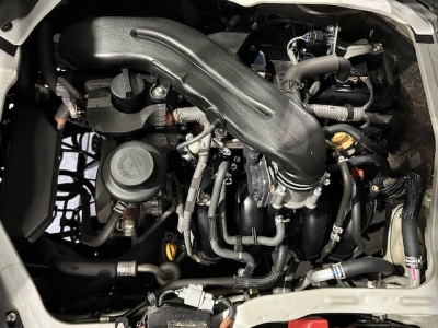 Toyota Hiace 6 Seaters ** ON HOLD **