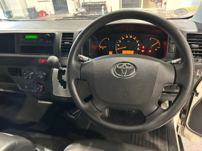 2019 Toyota Hiace *** $4500 REDUCED *** 10 SEATERS