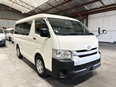 2019 Toyota Hiace *** $4500 REDUCED *** 10 SEATERS ***