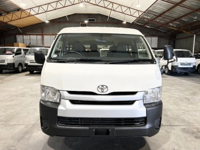 2019 Toyota Hiace *** $4500 REDUCED *** 10 SEATERS