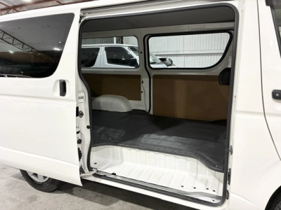 2022 Toyota Hiace =4X4= Facelift Model ** $1000 Discounted for Fuel **