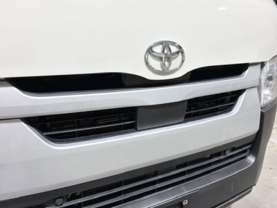 2022 Toyota Hiace =4X4= Facelift Model ** $1000 Discounted for Fuel **