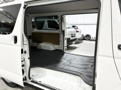 2022 Toyota Hiace =4X4= Facelift Model ** $1000 Discounted for Fuel **