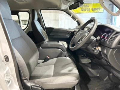 2019 Toyota Hiace ** 10 SEATER ** $4500 REDUCED $$ ** MID YEAR SALE **