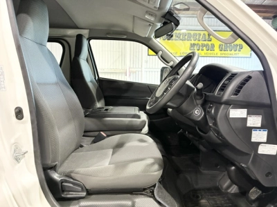 2022 Facelift Model =4X4= 6 SEATER **ONLY 96kms**