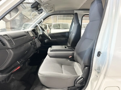 2019 Toyota Hiace = 6 SEATERS = 2 Sling Doors