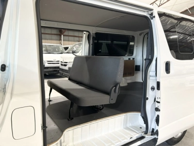 2019 Toyota Hiace = 6 SEATERS = TIMBER FLOOR