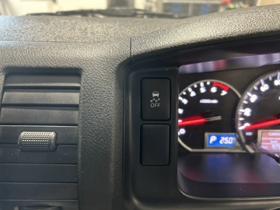 2019 Toyota Hiace = 6 SEATERS = 2 Sling Doors