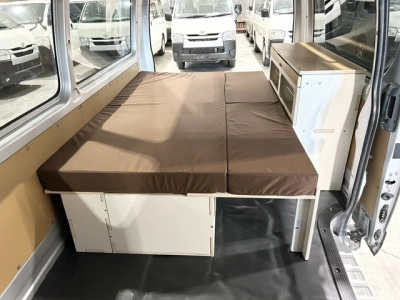 2018 Toyota Hiace = 4X4 = SUPER GL ** FULL OPTIONS **