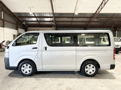 2021 Toyota Hiace Facelift Model =2WD= 6 Seaters_Rear Aircon