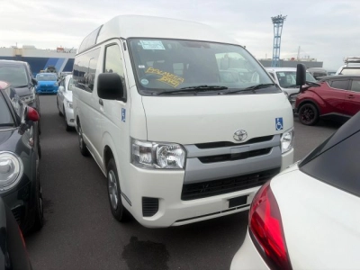 2020 Toyota Hiace 2.8L Diesel _ WELCAB 4X4 Super Low 77km