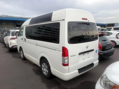 2020 Toyota Hiace 2.8L Diesel _ WELCAB 4X4 Super Low 77km