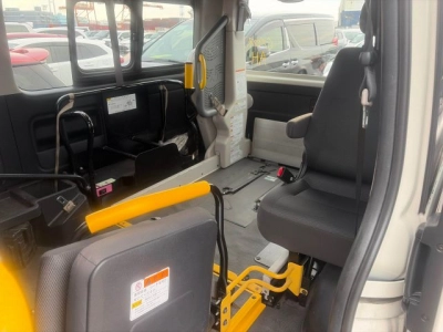2020 Toyota Hiace 2.8L Diesel _ WELCAB 4X4 Super Low 77km