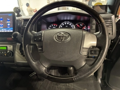 2020 Toyota Hiace **THE BEST TOP SPEC** Dark Prime SUPER GL** =4X4= 