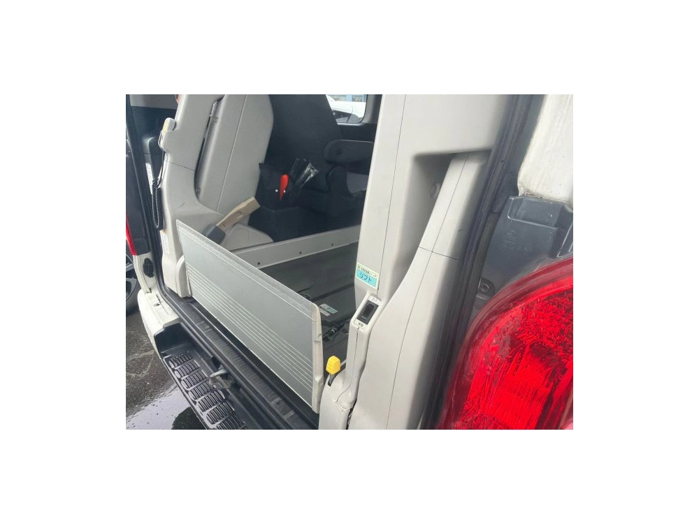 2017 Toyota Hiace WELCAB 3L Diesel Turbo 4X4